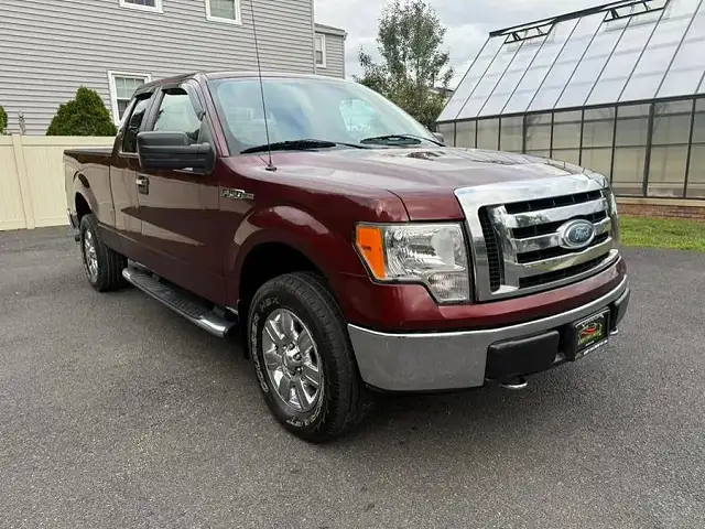 2009 Ford F-150 XLT Regular Cab