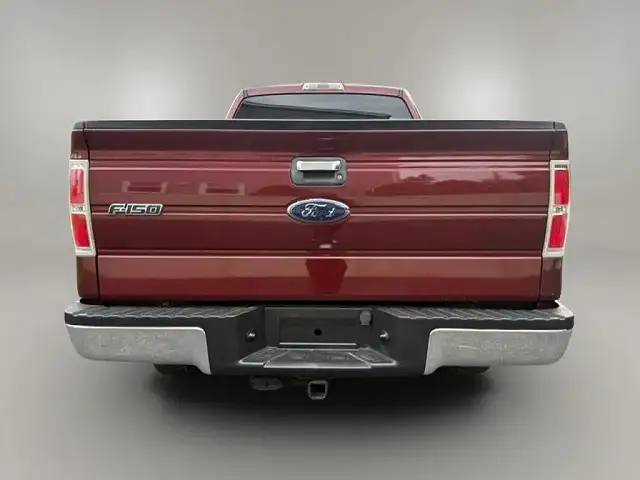2009 Ford F-150 XLT Regular Cab - Image 2